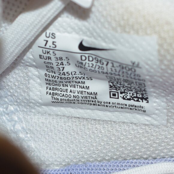 Nike Air Max Excee Womens Size 7.5 Shoes Sneakers Orange Purple White DD… - Picture 3 of 8